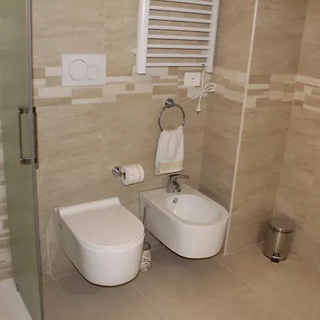 Apart-hotel Le Dolci Dimore Di Ila E Simo - Giulietta